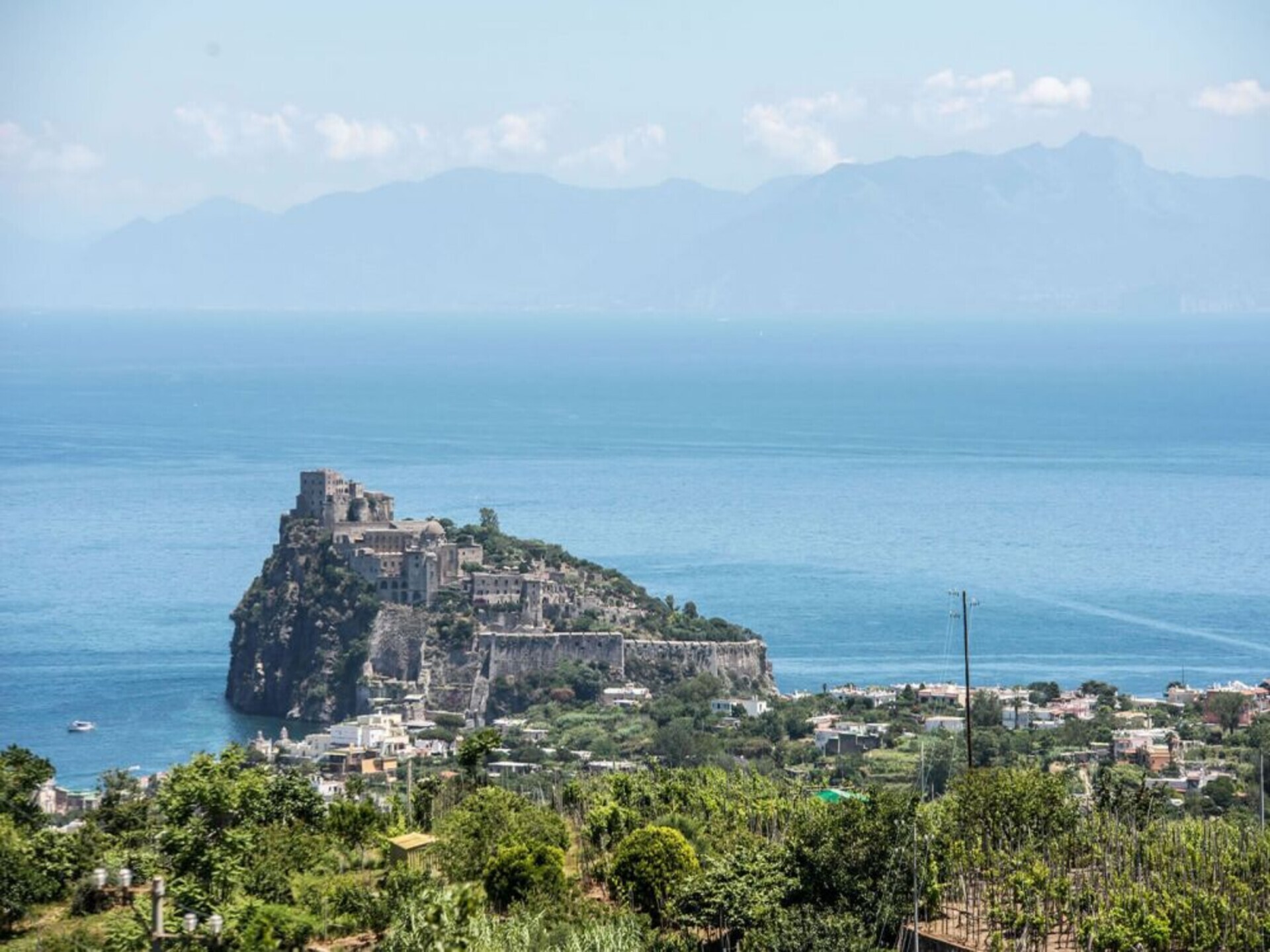 arrival-in-naples-and-ferry-to-ischia 7354